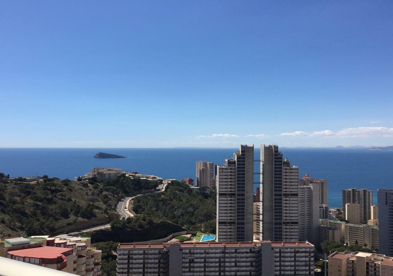 Skyline 26 Stunning Sea Views From A 2-Bedroom Apartment On The 26Th Floor Benidorm Bagian luar foto